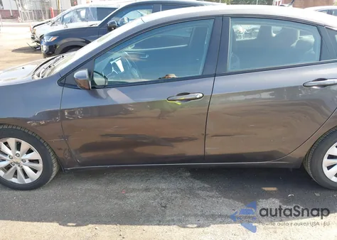 2014 Dodge Dart Sxt z USA, uszkodzony, nr VIN 1C3CDFBB8ED877374